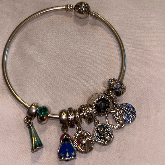❄️ Pandora Disney charms and bracelet (Frozen Theme) ❄️ - Picture 3 of 5